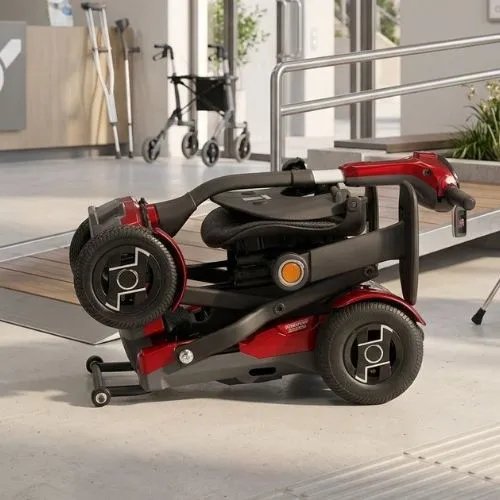 Scooter pieghevole o trasportabile per disabili